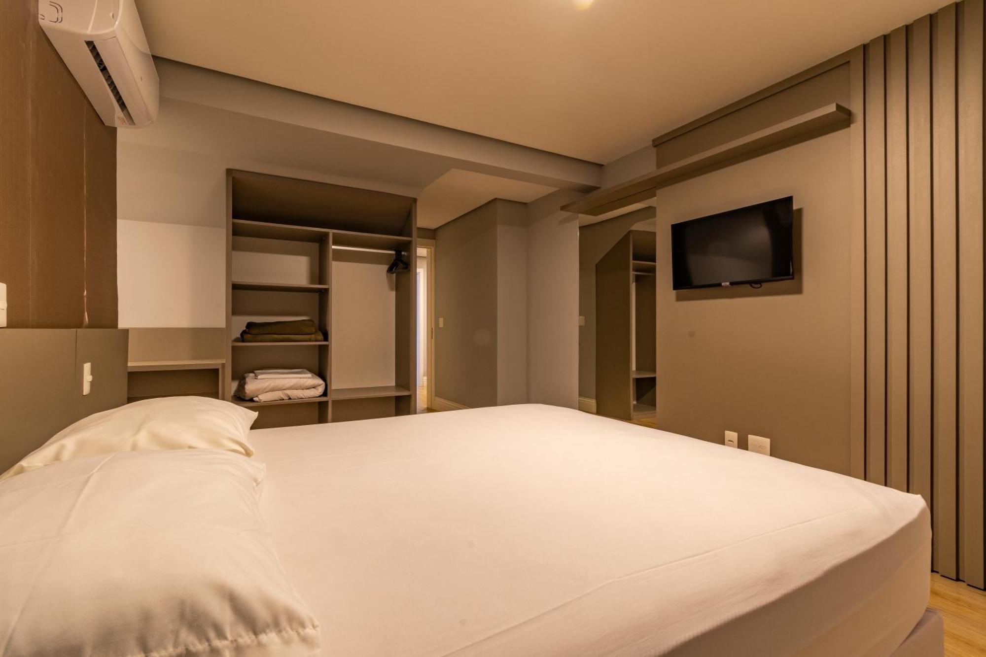 A Apenas 300 Mts Da Rua Coberta, No Exclusivo Via Florida Apartment Gramado Exterior photo