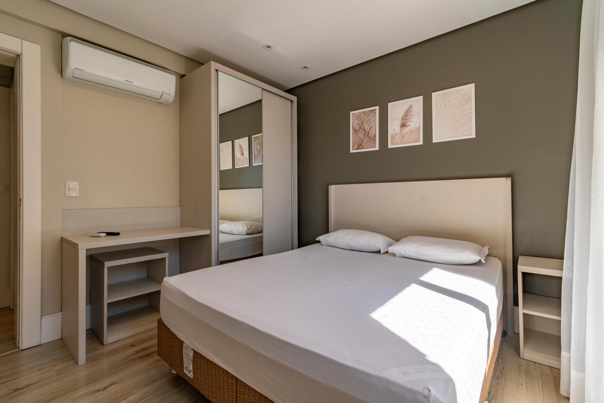A Apenas 300 Mts Da Rua Coberta, No Exclusivo Via Florida Apartment Gramado Exterior photo