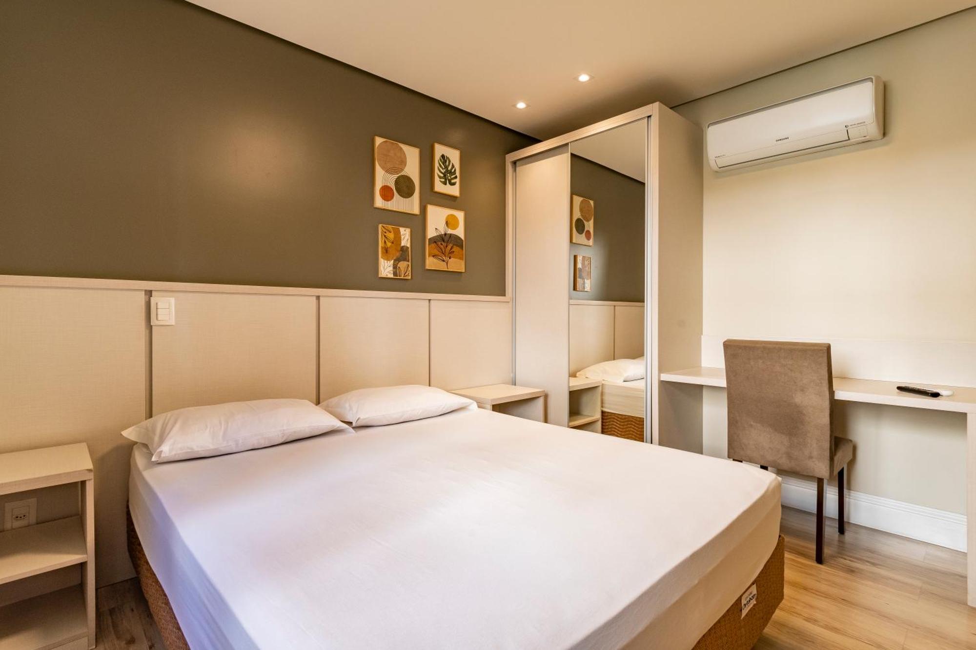 A Apenas 300 Mts Da Rua Coberta, No Exclusivo Via Florida Apartment Gramado Exterior photo
